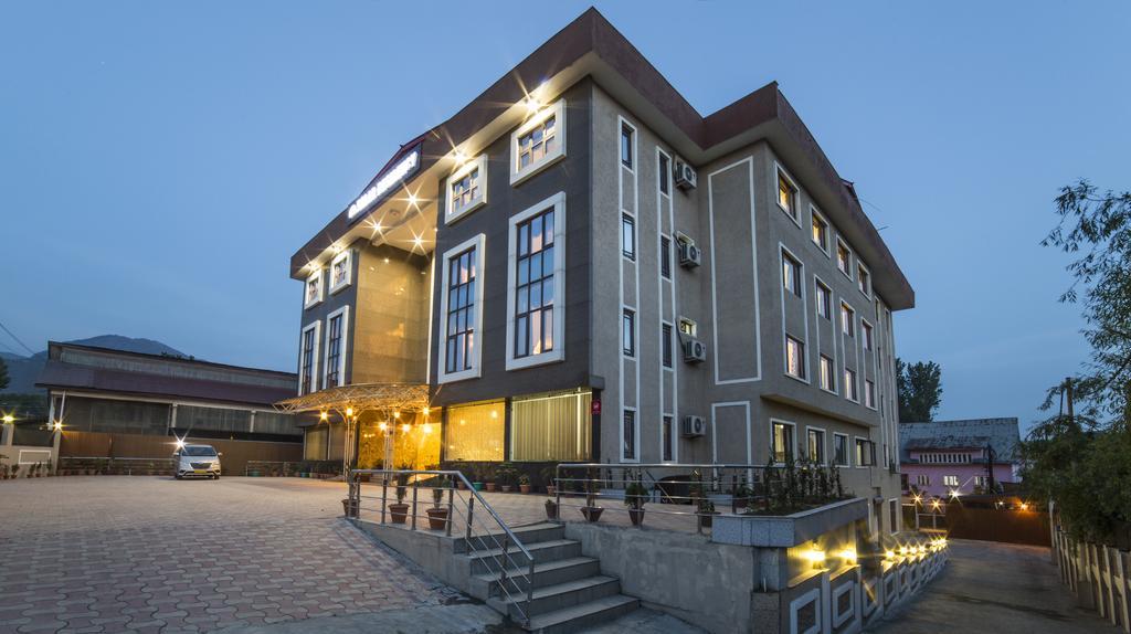 Palette - Solar Residency Hotel Srinagar  Exterior photo