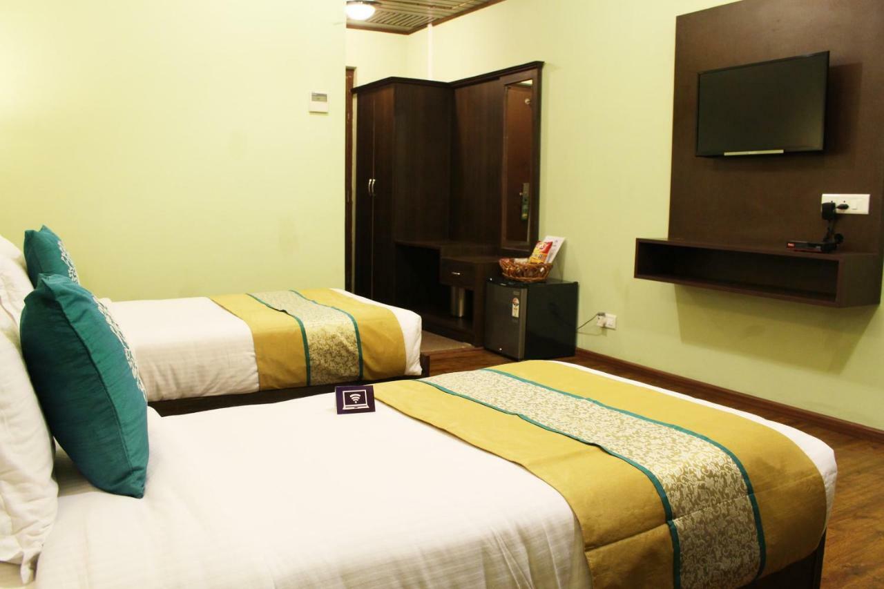 Palette - Solar Residency Hotel Srinagar  Exterior photo